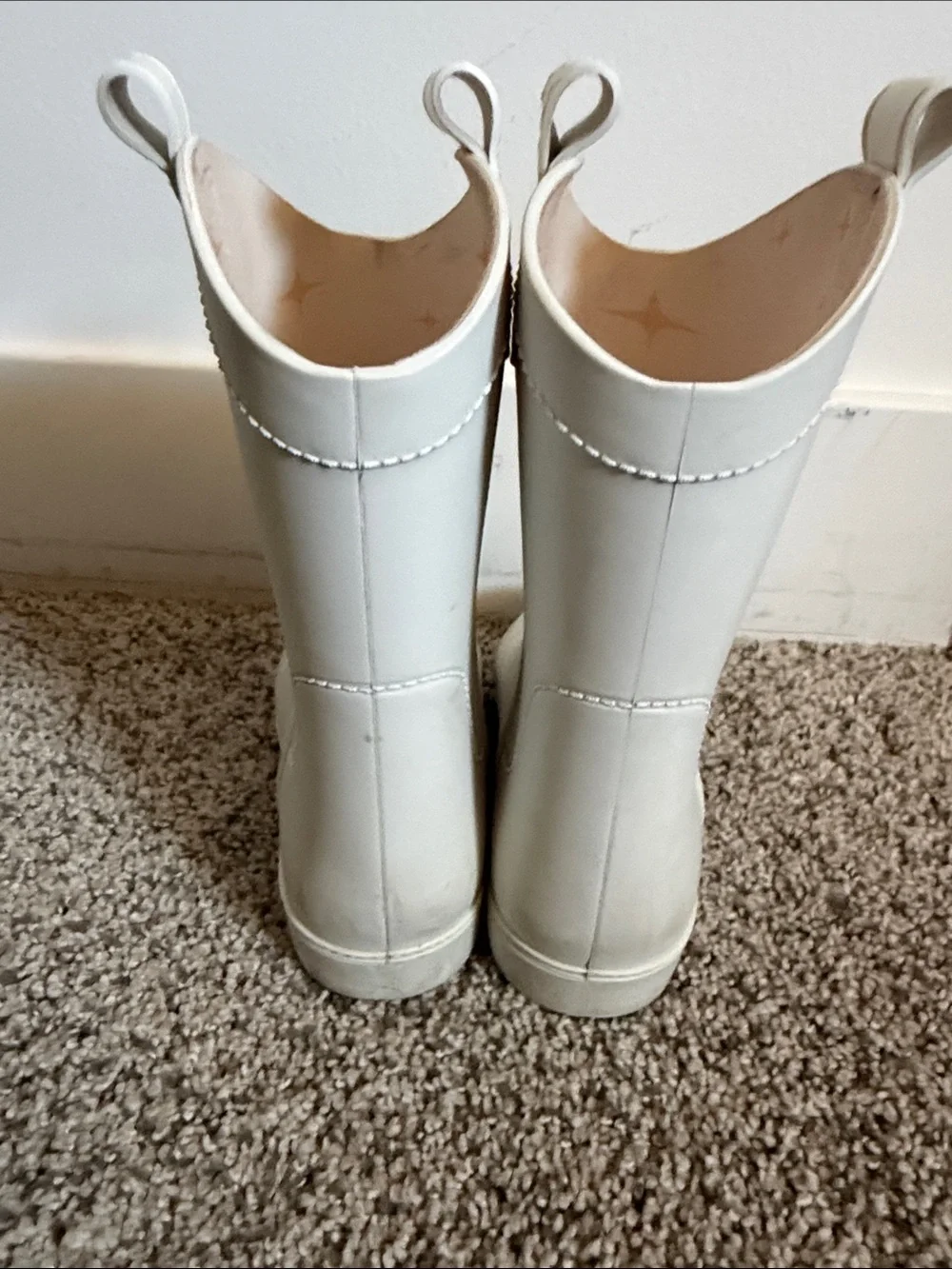 Dakota Ridge stylish white